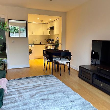 לונדון Mapesbury Dell Apartment מראה חיצוני תמונה