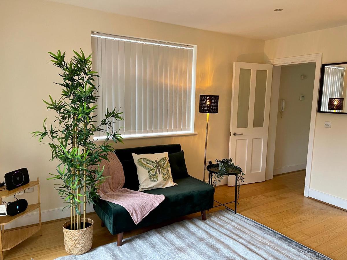 לונדון Mapesbury Dell Apartment מראה חיצוני תמונה