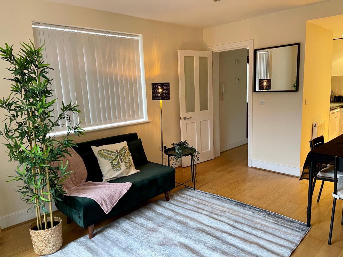 לונדון Mapesbury Dell Apartment מראה חיצוני תמונה