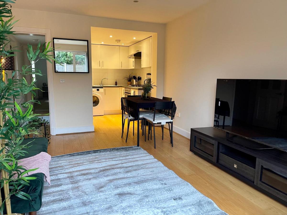 לונדון Mapesbury Dell Apartment מראה חיצוני תמונה